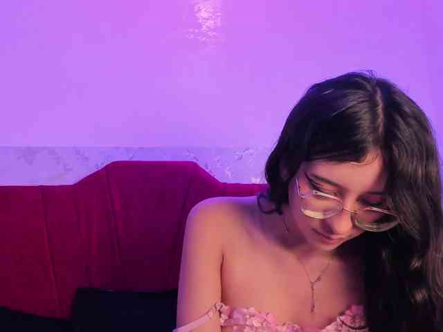 paula-69 webcam
