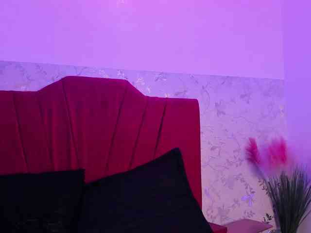 paula-69 webcam