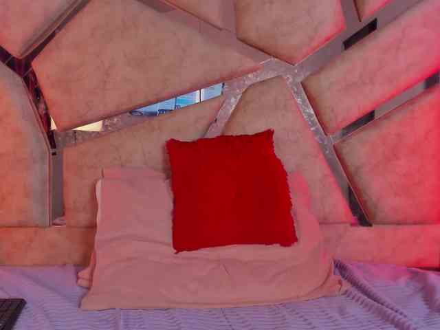 paula-69 webcam