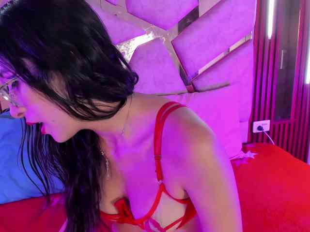 paula-69 webcam