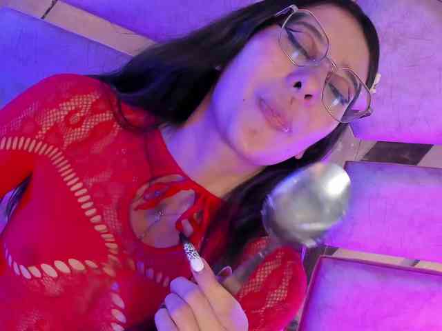 paula-69 webcam