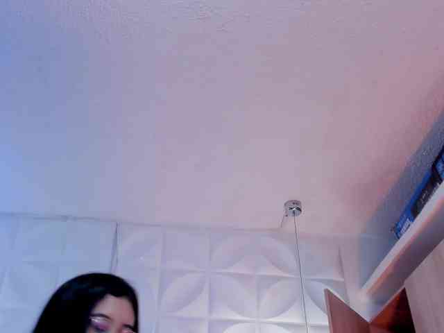paula-69 webcam