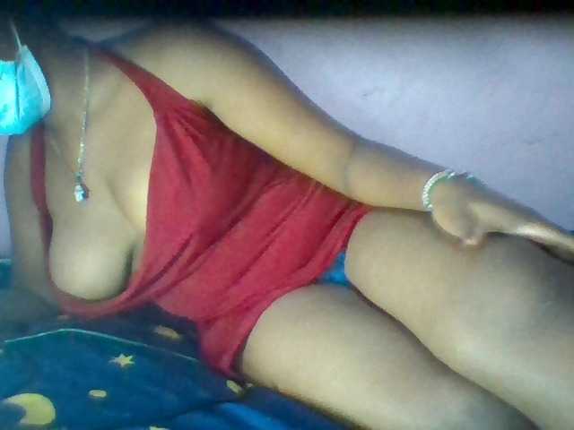 Petit-arana-1 live cam on BongaCams