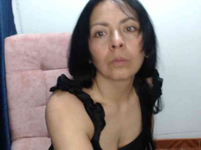 Paola84hotty webcam