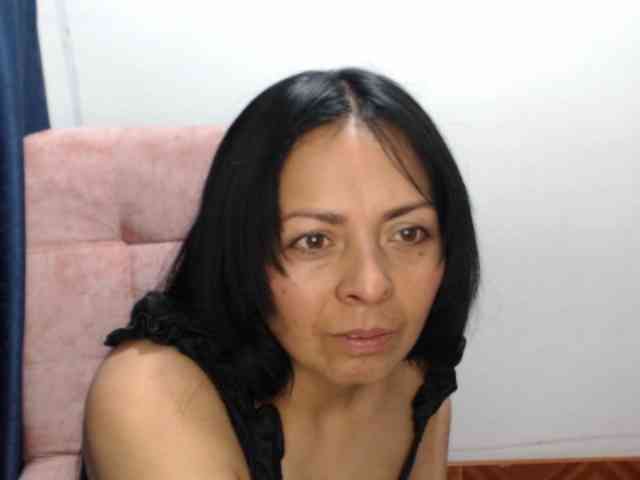 Paola84hotty webcam