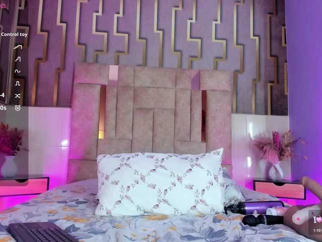 samantha-dimou live cam