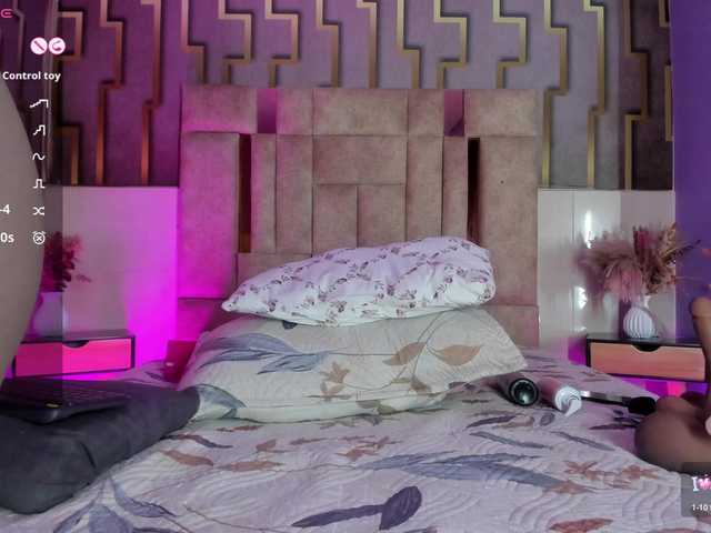 samantha-dimou live cam on BongaCams