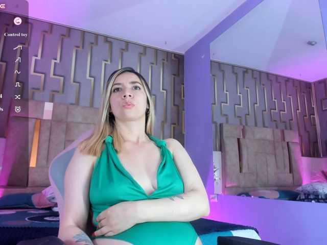 samantha-dimou live cam on BongaCams