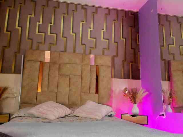 samantha-dimou webcam