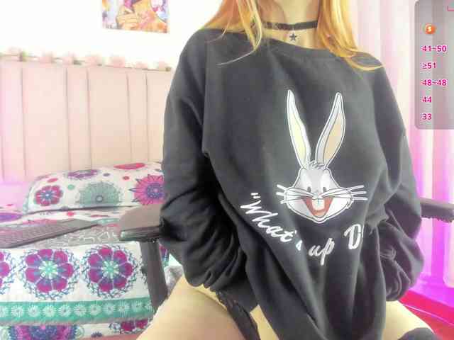 samantha-dimou webcam