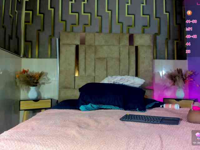 samantha-dimou webcam