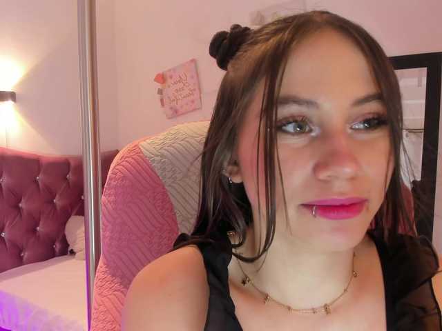 MiaWhiteBunny