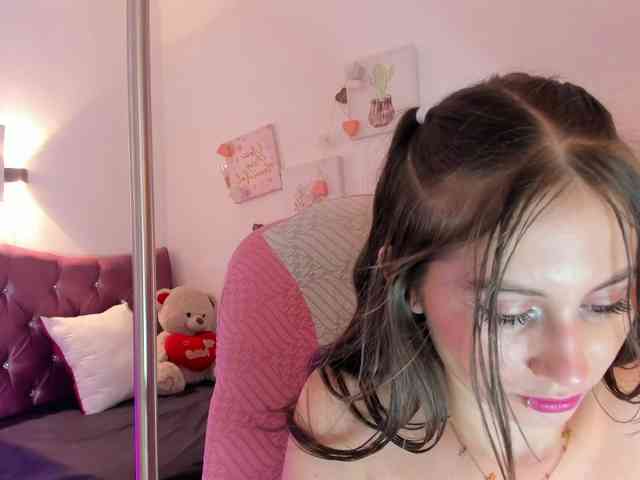 MiaWhiteBunny