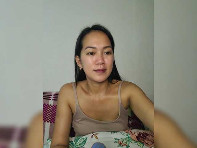 Kiana11 live cam on BongaCams