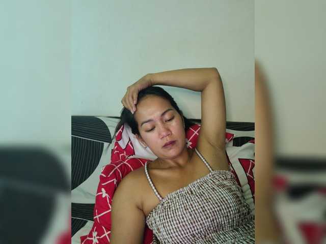 Kiana11 live cam on BongaCams