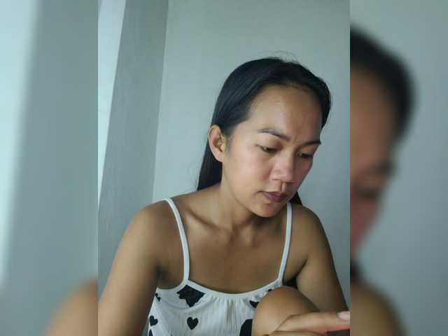 Kiana11 live cam on BongaCams