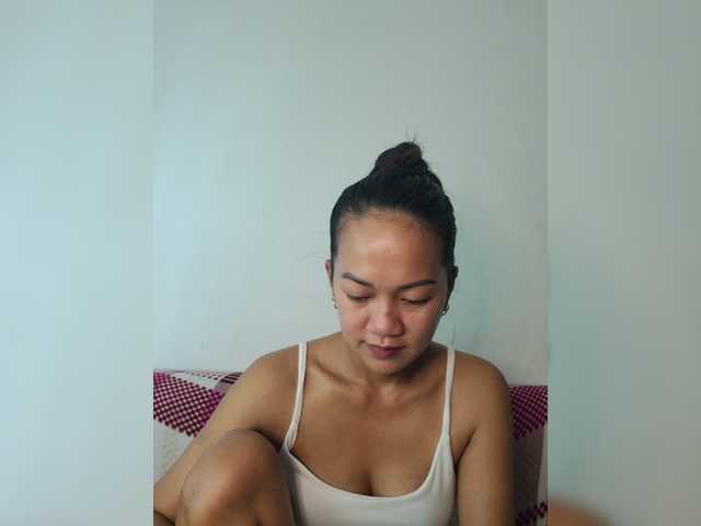 Kiana11 live cam on BongaCams