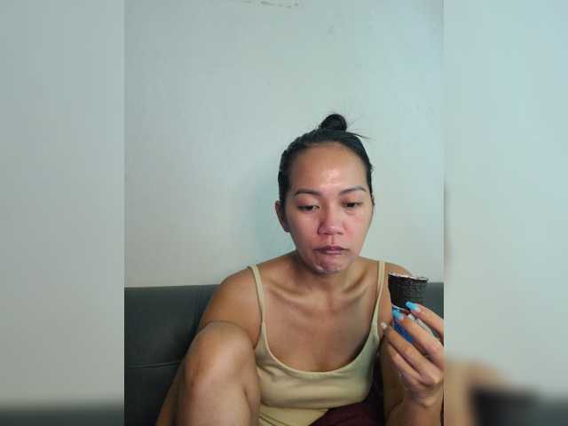 Kiana11 live cam on BongaCams