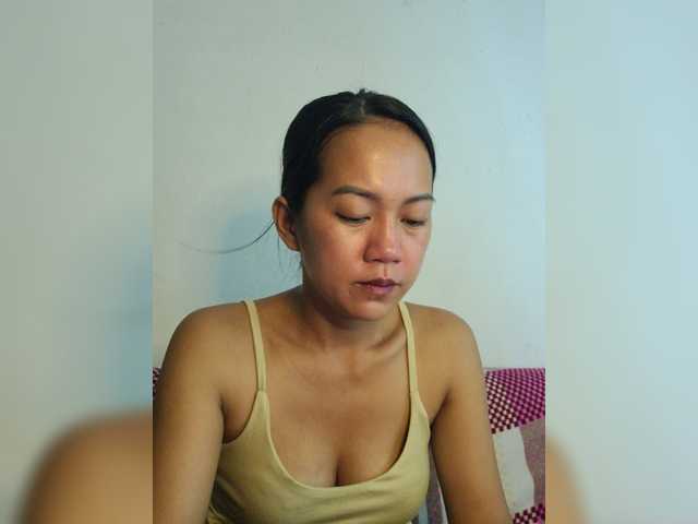 Kiana11 live cam on BongaCams