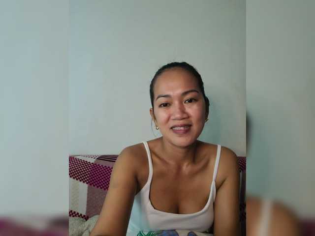 Kiana11 live cam on BongaCams