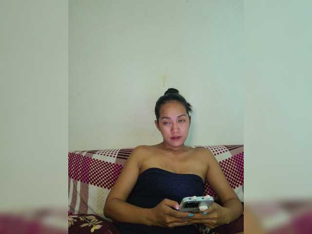 Kiana11 live cam on BongaCams