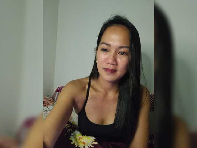 Kiana11 live cam on BongaCams