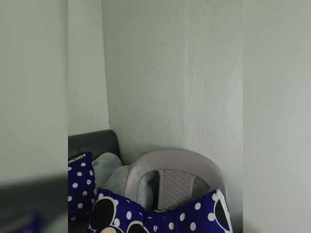 Kiana11 live cam on BongaCams