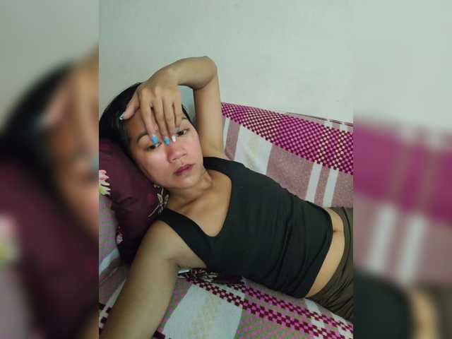 Kiana11 live cam on BongaCams