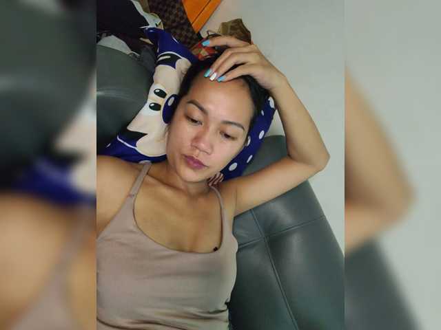 Kiana11 live cam on BongaCams
