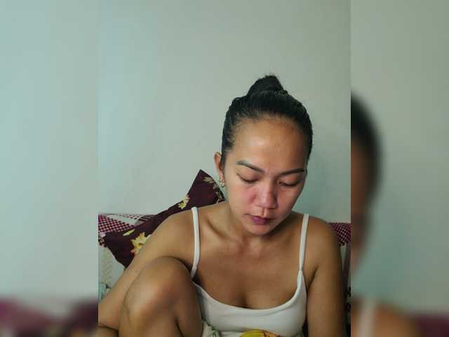 Kiana11 live cam on BongaCams