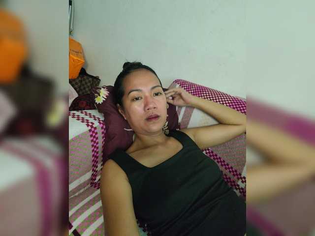 Kiana11 live cam on BongaCams
