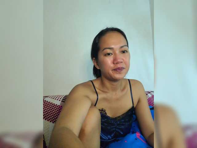 Kiana11 live cam on BongaCams