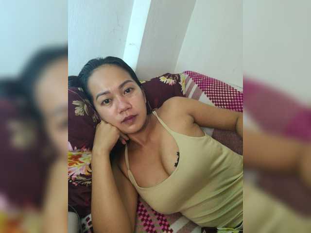 Kiana11 live cam on BongaCams