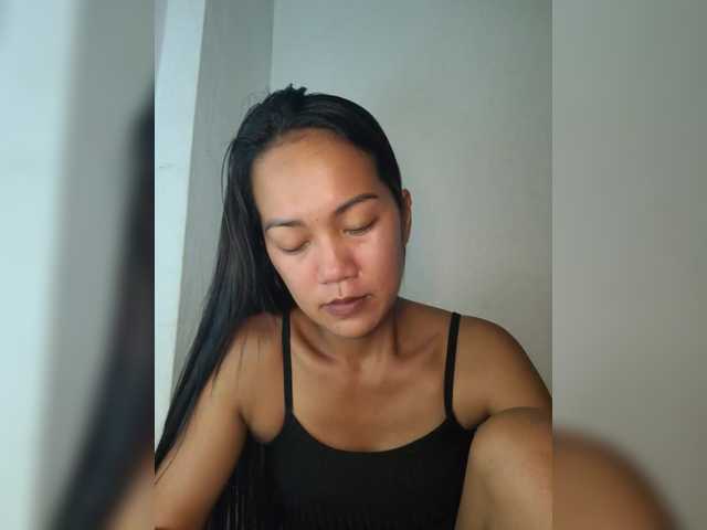 Kiana11 live cam on BongaCams