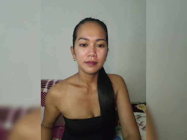 Kiana11 live cam on BongaCams