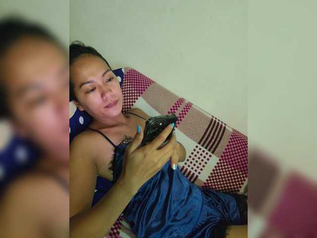 Kiana11 live cam on BongaCams