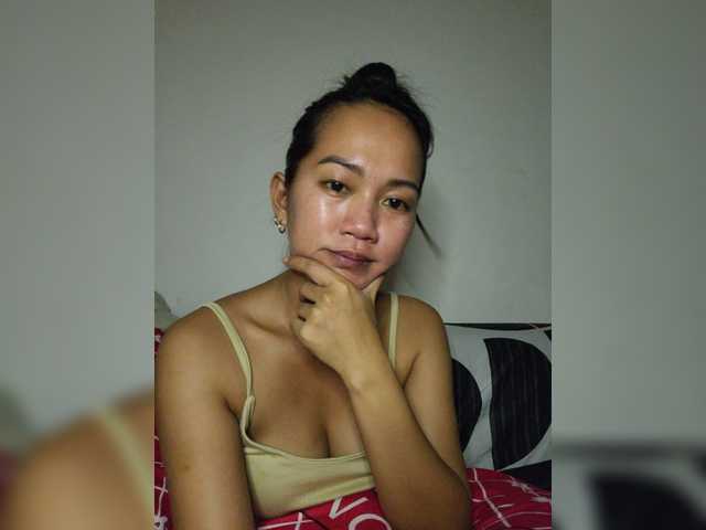 Kiana11 live cam on BongaCams