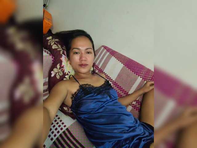 Kiana11 live cam on BongaCams