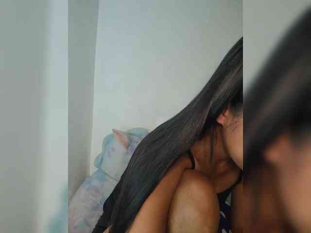 YoonaKiana webcam