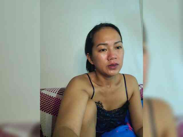 Kiana11 Live Webcam on BongaCams