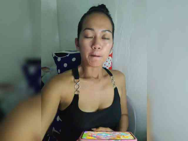 YoonaKiana webcam