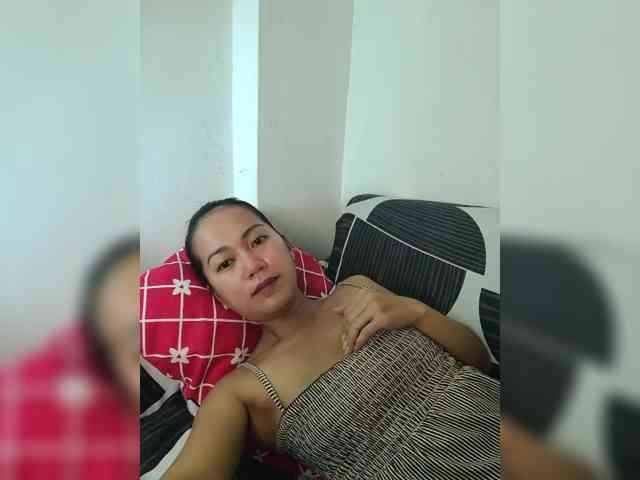 YoonaKiana webcam