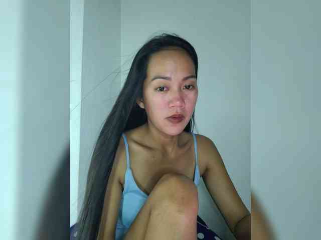 SweetKiana11 webcam