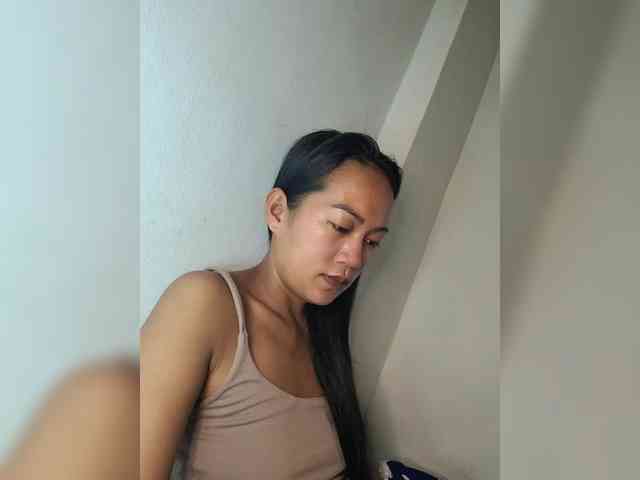 SmallThinWoman webcam