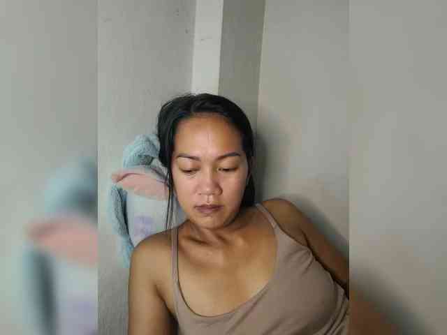 SmallThinWoman webcam