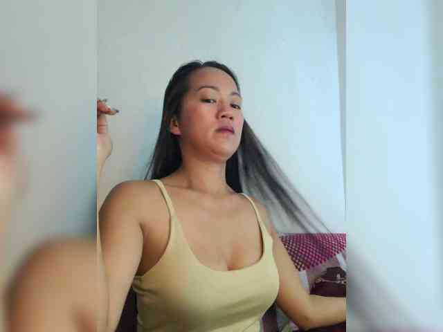 YoonaKiana webcam