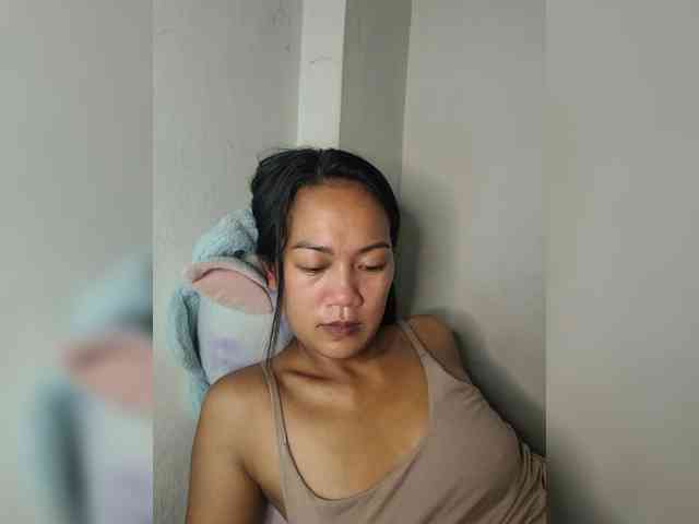 SmallThinWoman webcam
