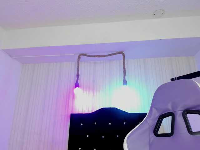 nickypop live webcam show