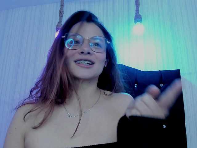 nickypop live cam