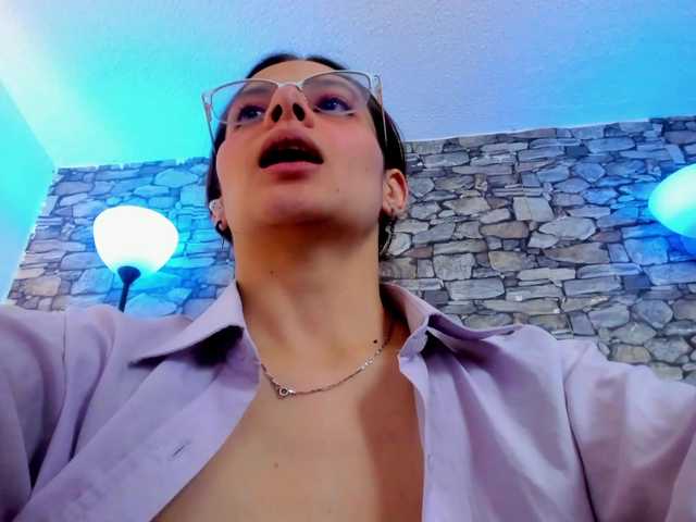 nickypop's BongaCams show and profile